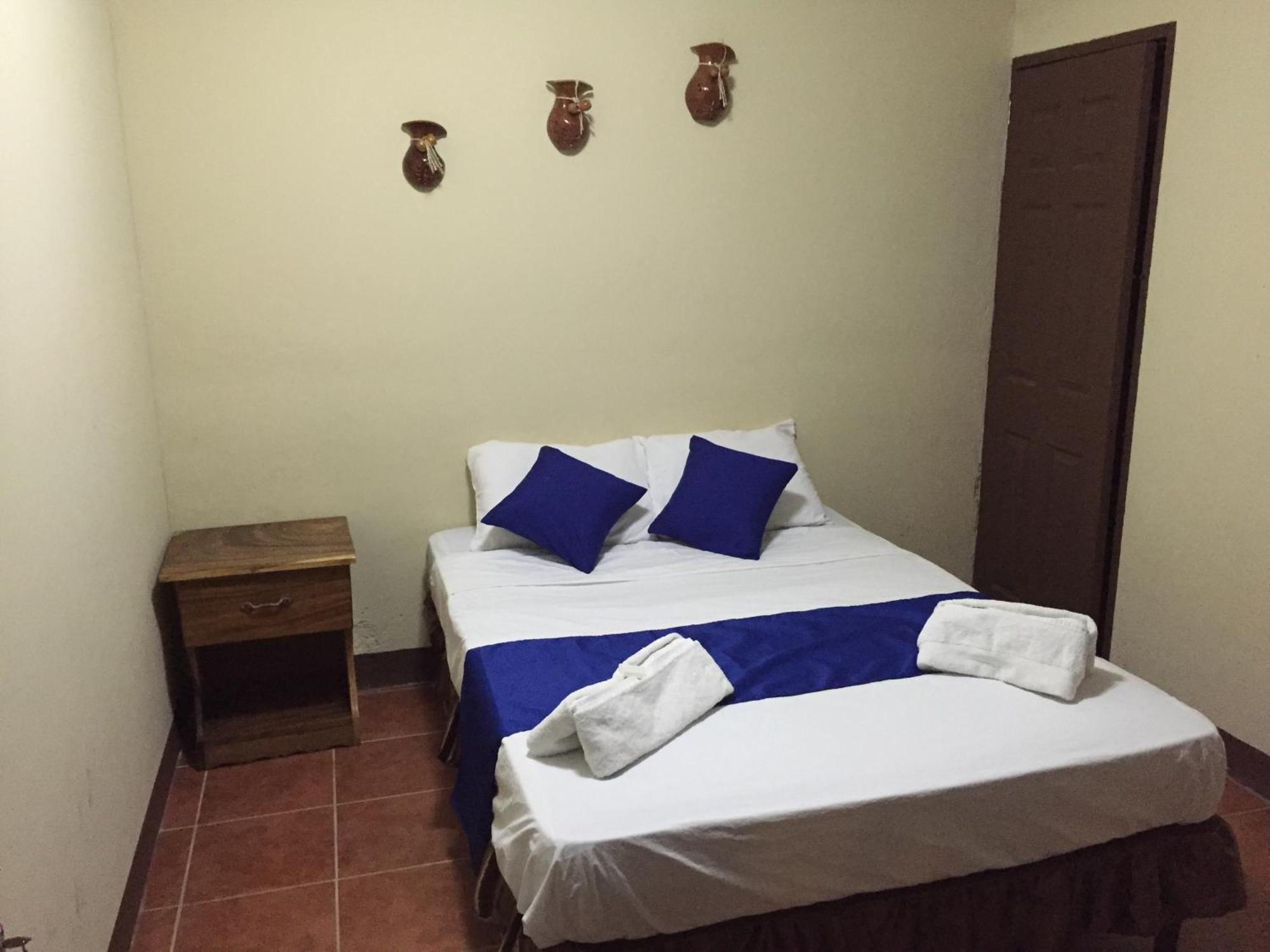 Hostal El Jardin León Szoba fotó