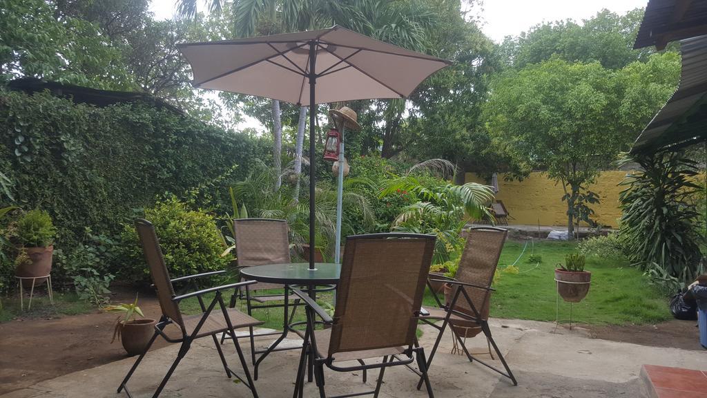 Hostal El Jardin León Kültér fotó