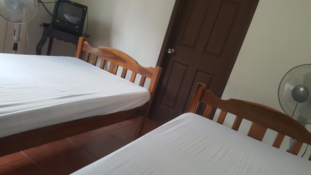 Hostal El Jardin León Kültér fotó