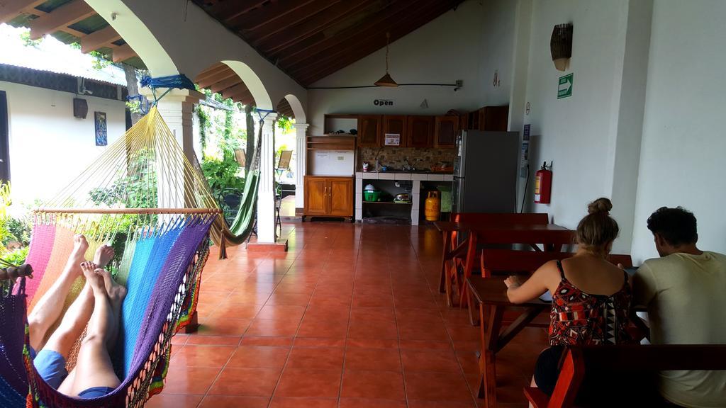 Hostal El Jardin León Kültér fotó